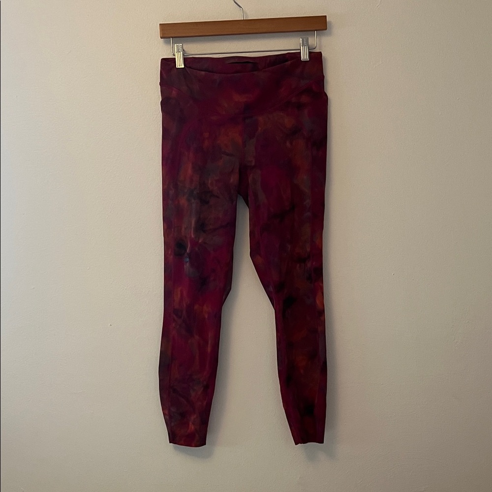 Janji Women's Red and Black Tie-Dye Leggings